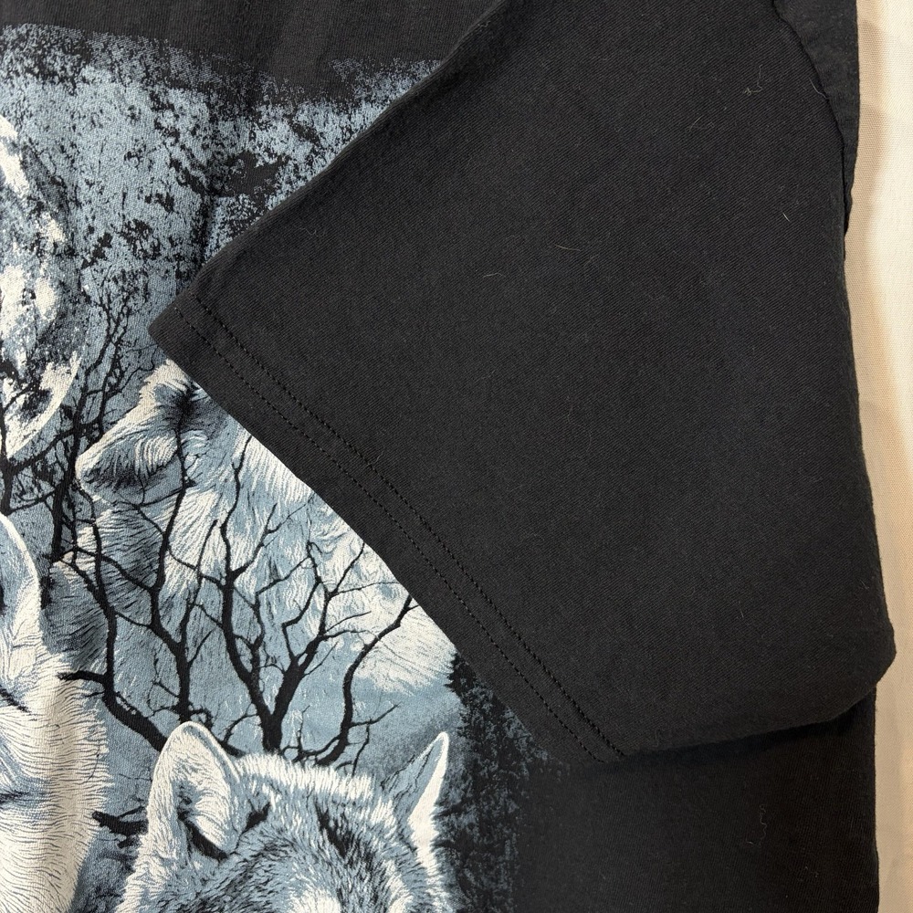 Wolf Moon T Shirt XL Navy Fruit of the Loom Wolves Graphic Tee Nature Outdoors - Picture 2 of 6